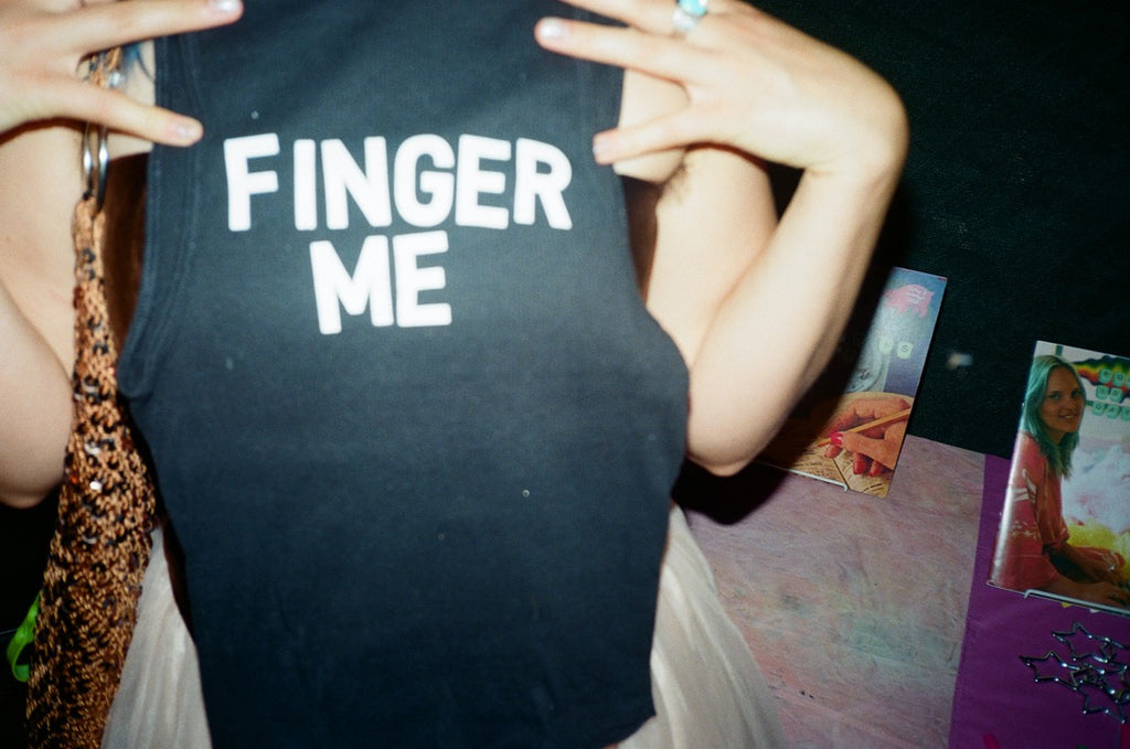 Finger Me Tank